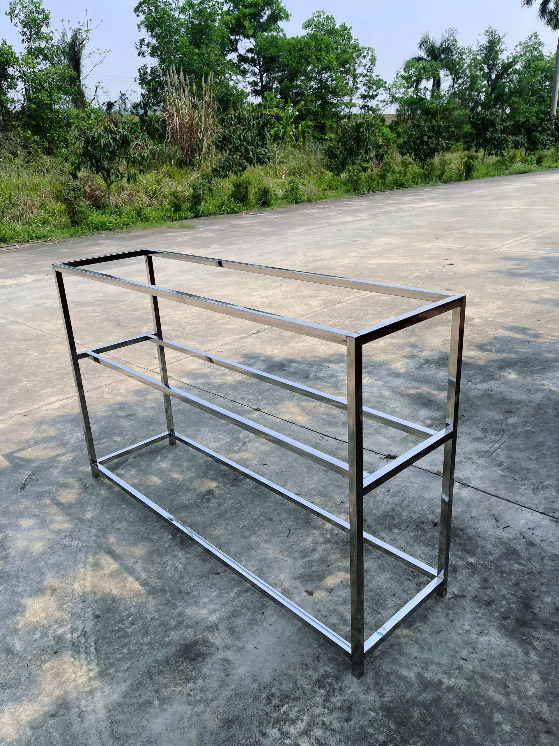 Giá Để Trống Đội